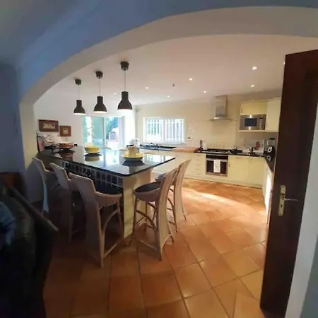 Luxury Private 5 Bedroom Pool, Golf, Algarve Vila *