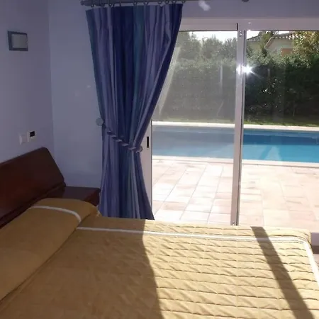 Luxury Private 5 Bedroom Pool, Golf, Algarve Villa Quarteira