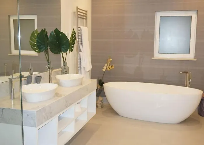 Luxury Private 5 Bedroom Pool, Golf, Algarve