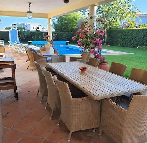 Luxury Private 5 Bedroom Pool, Golf, Algarve 빌라 *