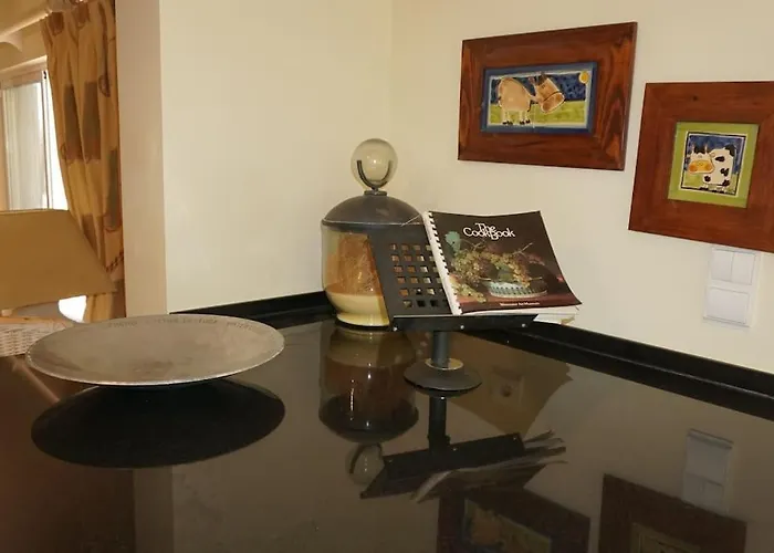 Luxury Private 5 Bedroom Pool, Golf, Algarve 别墅